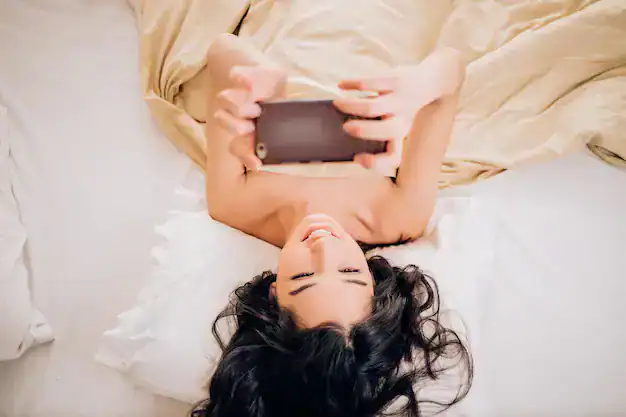 Is Snapchat safe for sexting and sending nudes