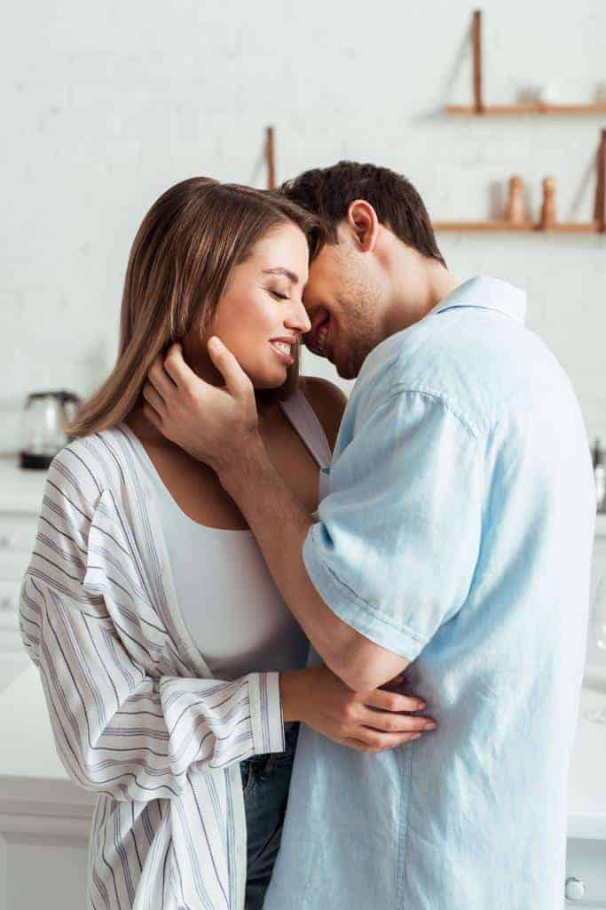 how to be intimate without sex