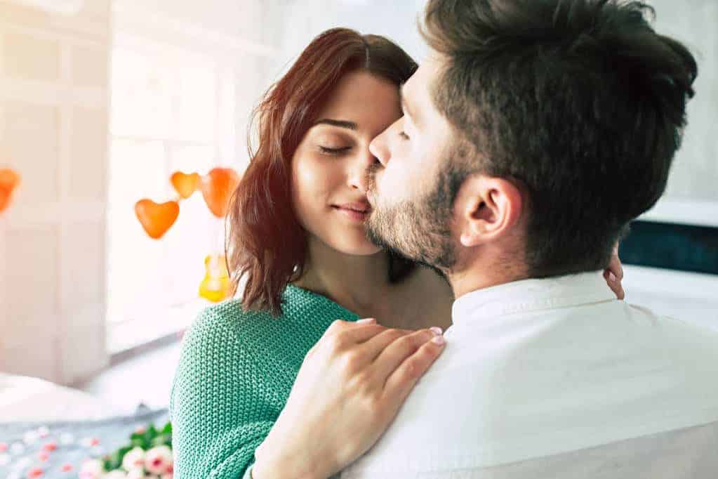how to be intimate without sex