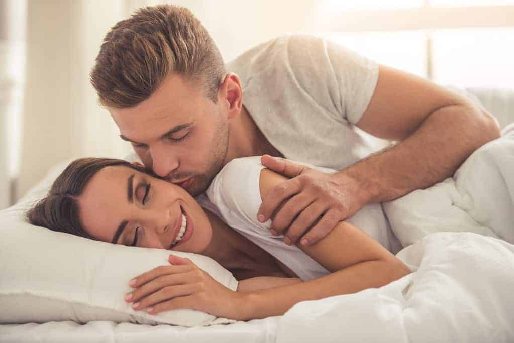 how to satisfy a woman in bed