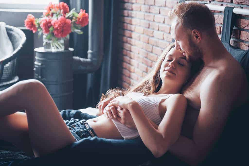 how to satisfy a woman in bed
