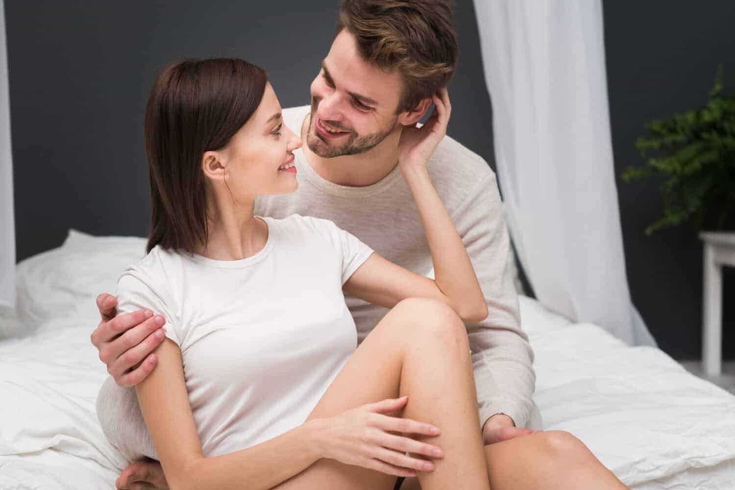 Signs a woman wants to sleep with you