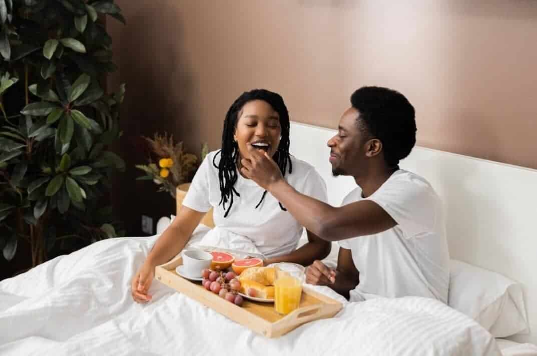 Foods that make women smell fresh and taste nice in bed