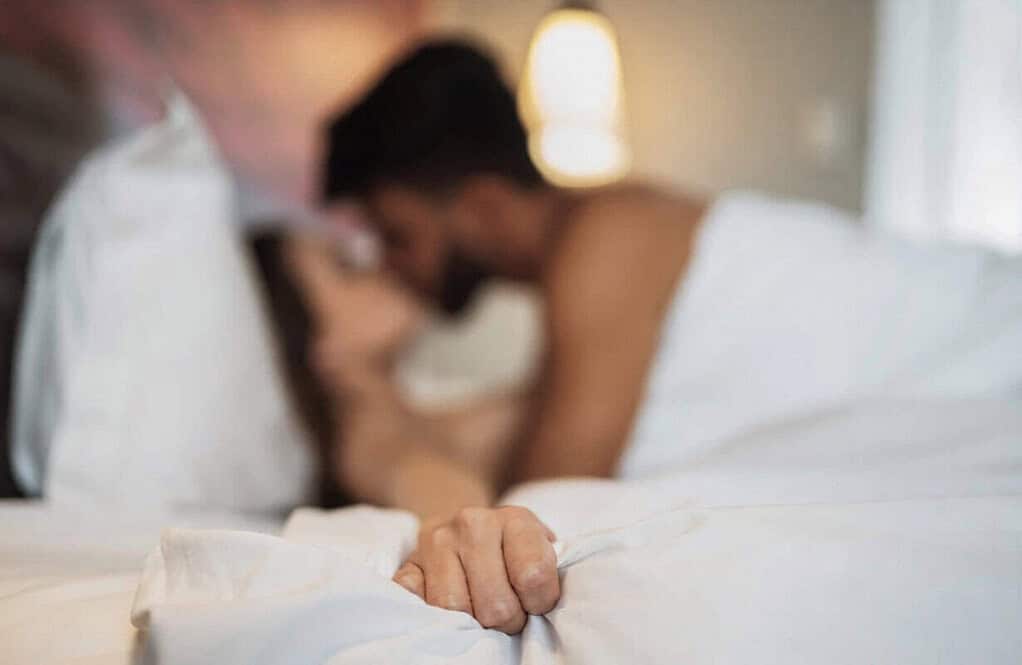 reasons why women fake orgasms