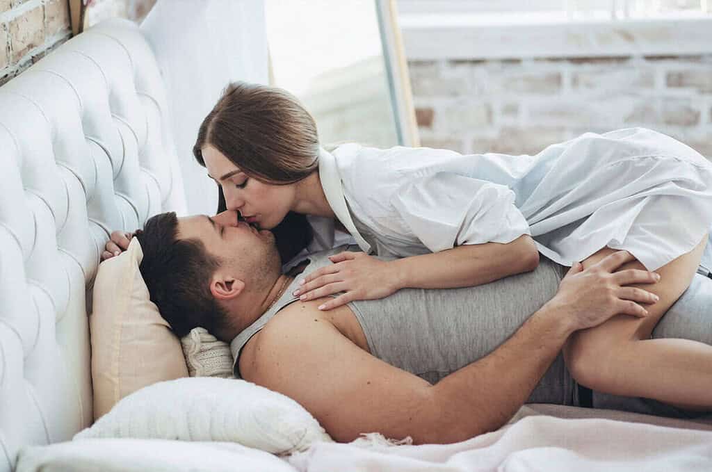 signs a woman is good in bed