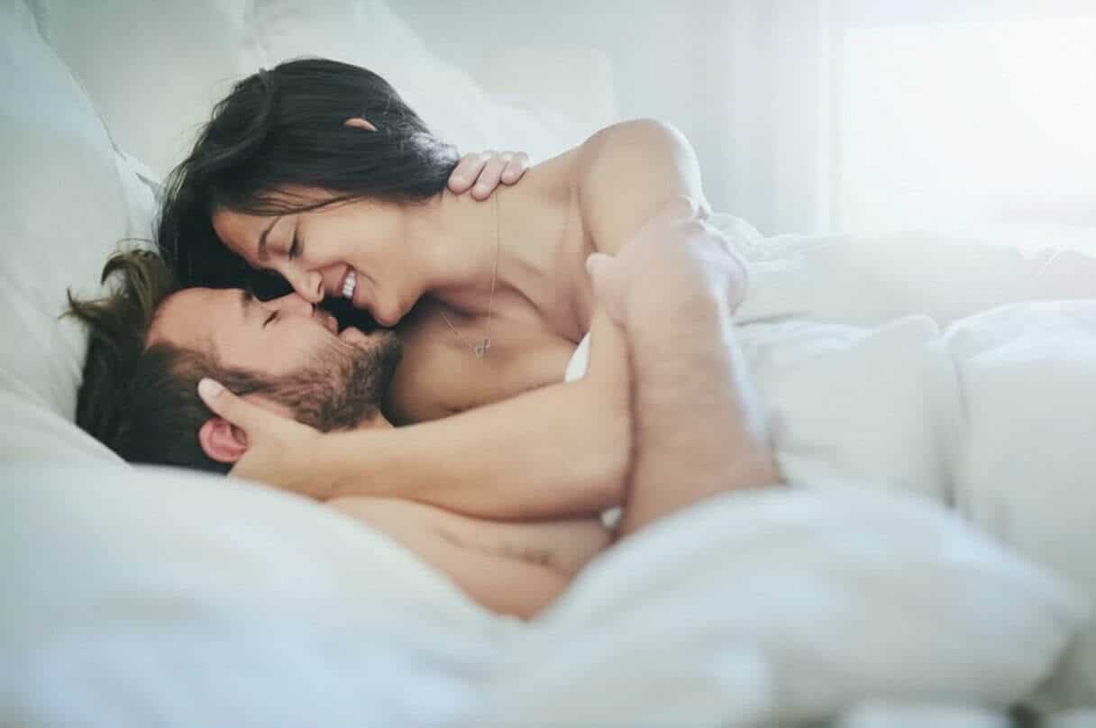 signs a woman is good in bed